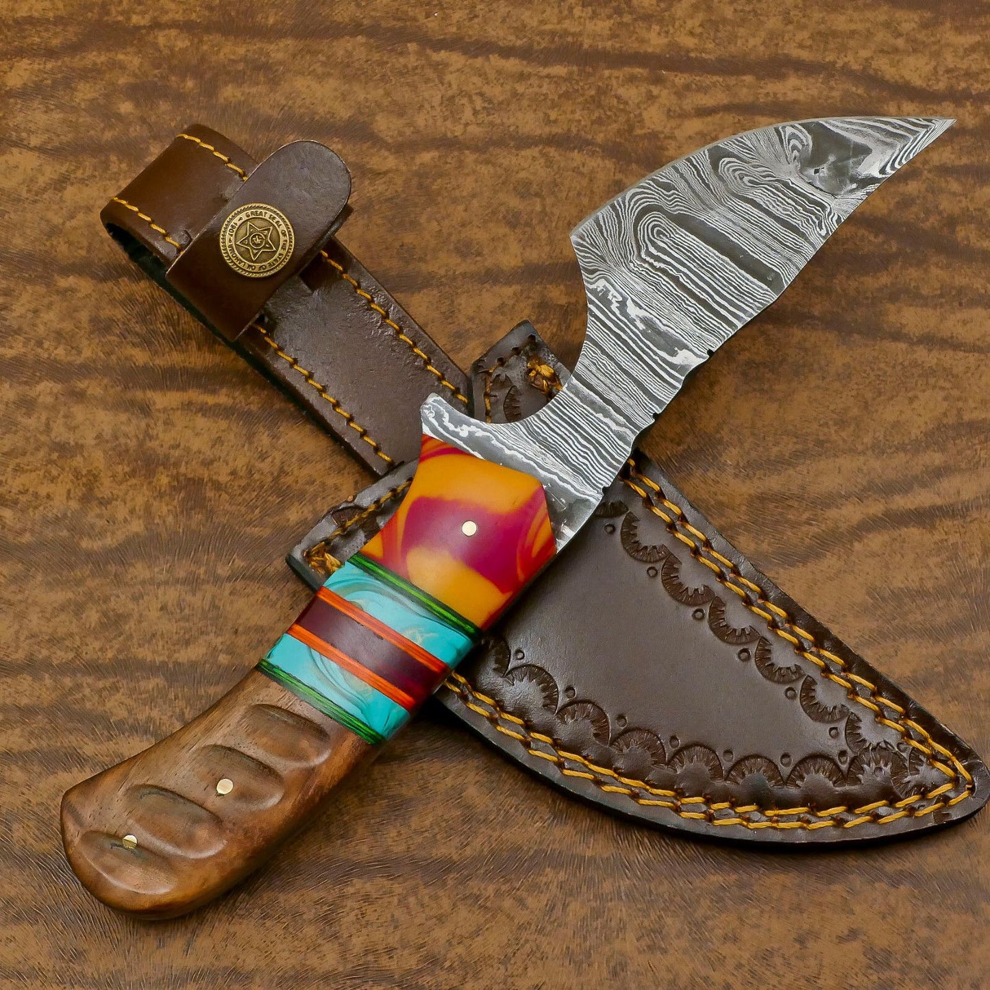 Damascus Skinner Knife with Resin Wood Handle for EDC and Hunting