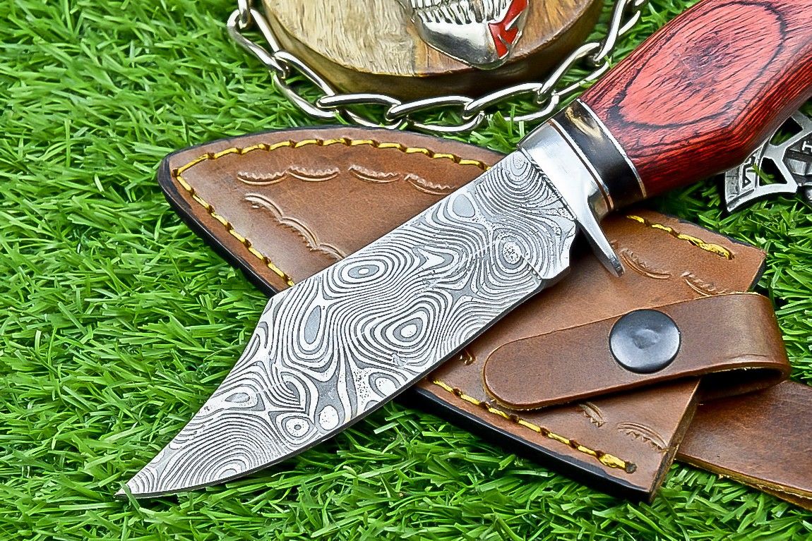 Premium Damascus Steel Bowie Knife – 9" Outdoor Hunting Knife with Leather Sheath