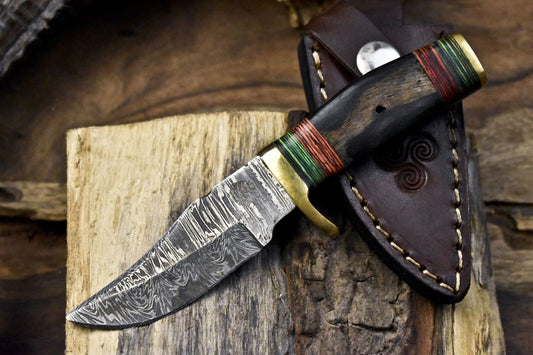 Twist Damascus Skinner Knife with Ram's Horn Handle and Brass Guard