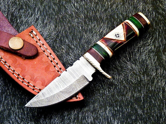 6" Compact Damascus Bowie Knife – Engraved Camel Bone & Hardwood Handle