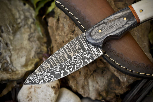 Handcrafted Twist Damascus Skinner Knife with Bone and Wood Handle – Premium Hunting Blade