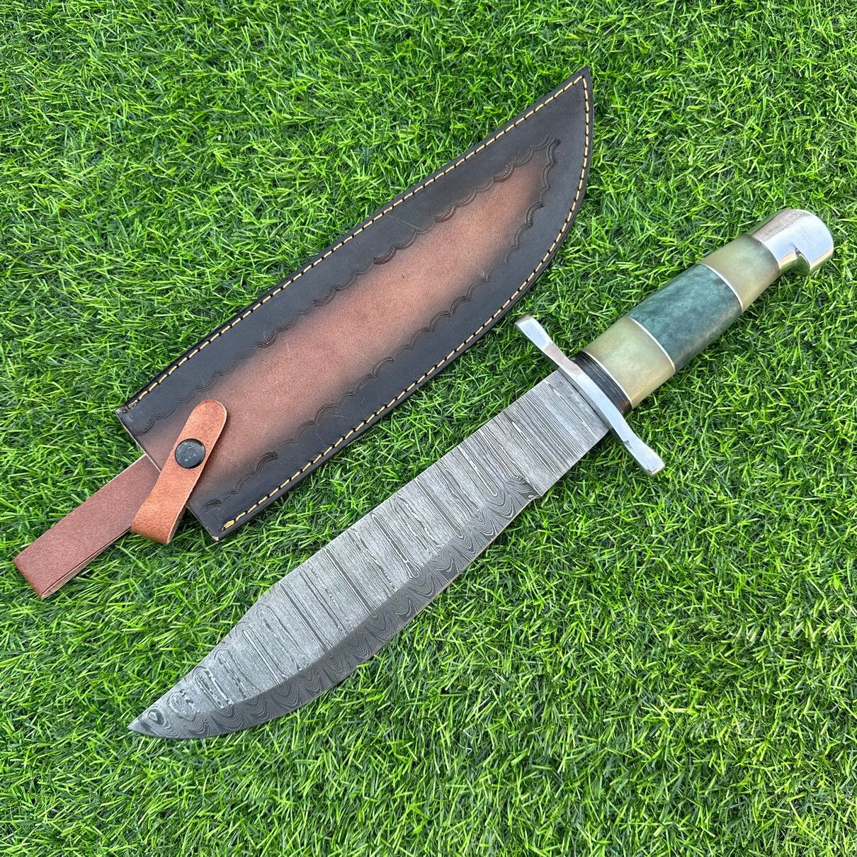 17" Handmade Damascus Steel Bowie Knife – Resin Handle & Steel Bolster