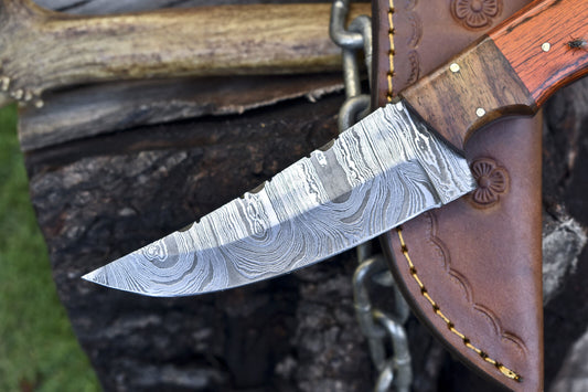 Custom Forged Twist Damascus Skinner Knife with Hard Wood Handle & Wooden Bolster – 9 Inch EDC Hunting Knife