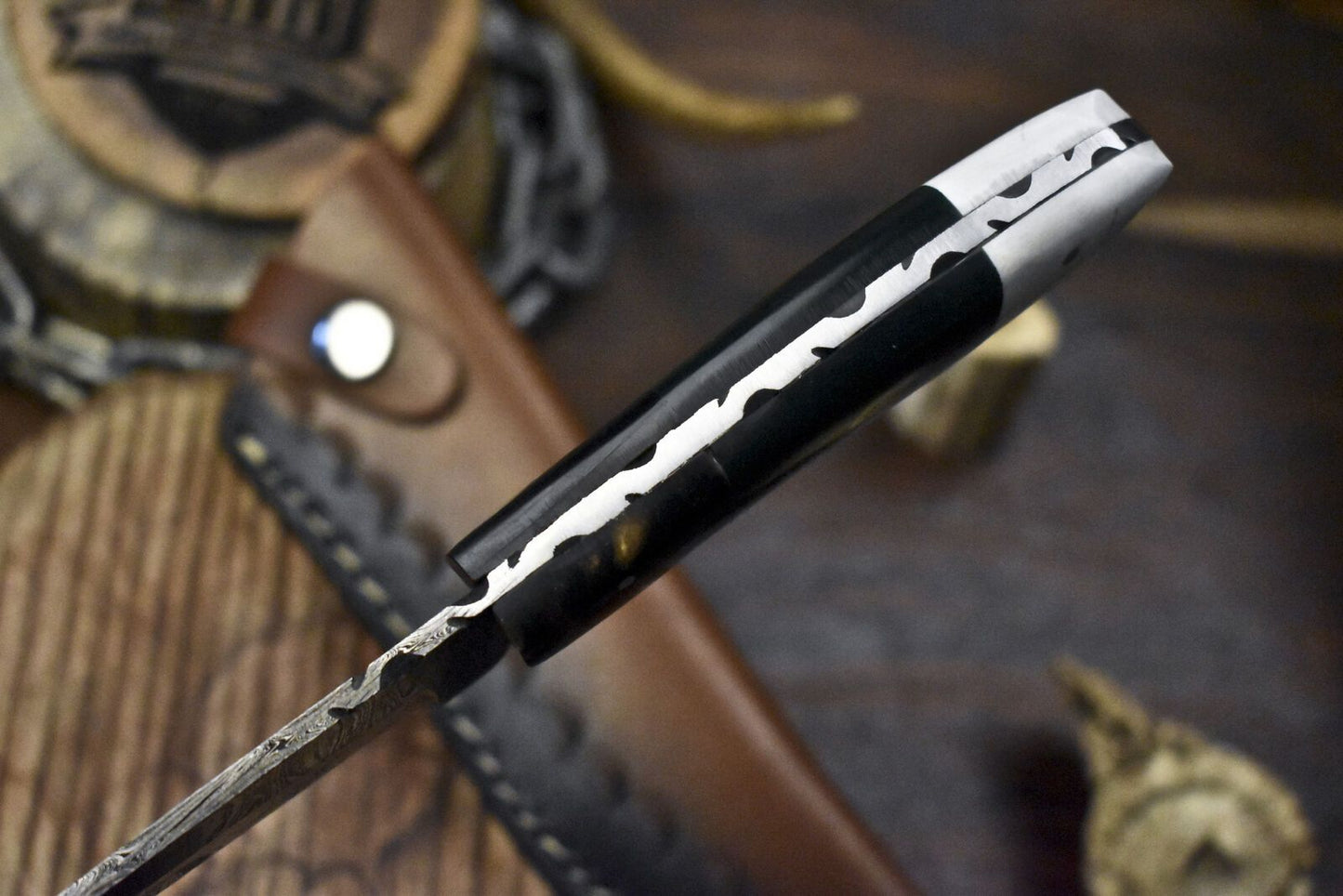 Twist Damascus Skinner Knife with Corain Handle and Micarta Bolster – Handmade EDC Fixed Blade