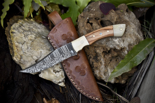 Twist Damascus Skinner Knife with Olive Wood Handle for Hunting and Camping