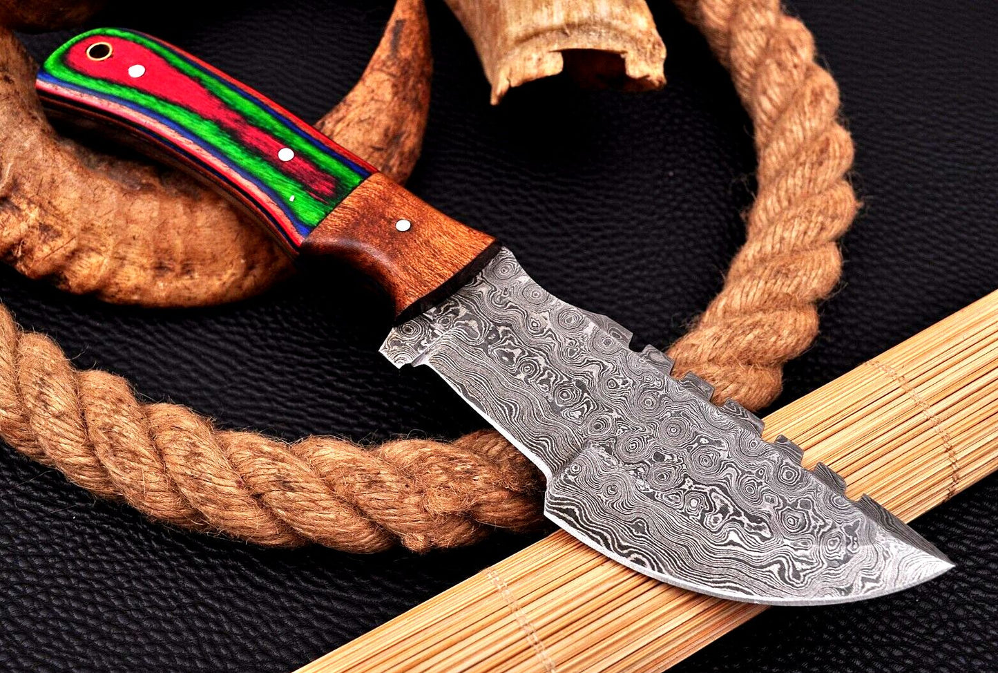Custom Handmade Damascus Steel Hunting Tracker Knife – Compact Hand-Forged Survival Knife with Leather Sheath