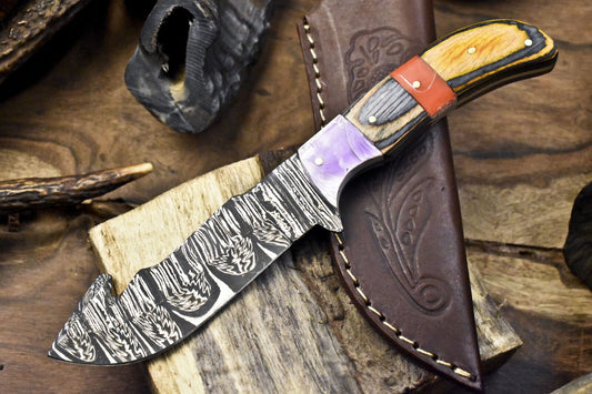 Hand Forged Twist Damascus Skinner Knife with Gut Hook and Hardwood Handle – Custom Hunting Knife with Leather Sheath