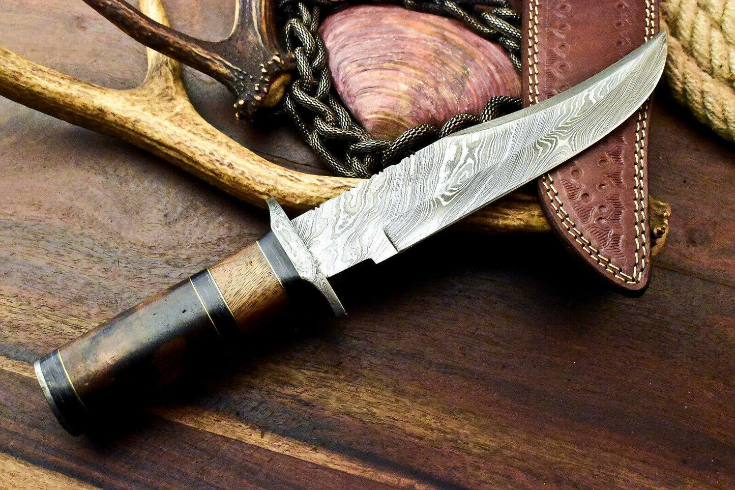13" Handmade Damascus Bowie – Walnut Wood Hunting Knife with Leather Sheath