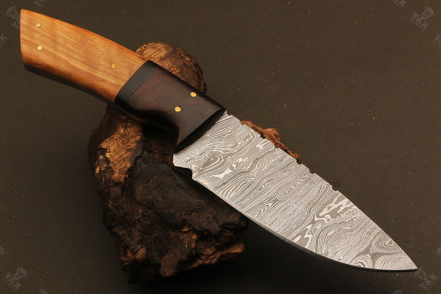 9" Hand Forged Twist Damascus Steel Bowie Bowie Knife | Wood Handle