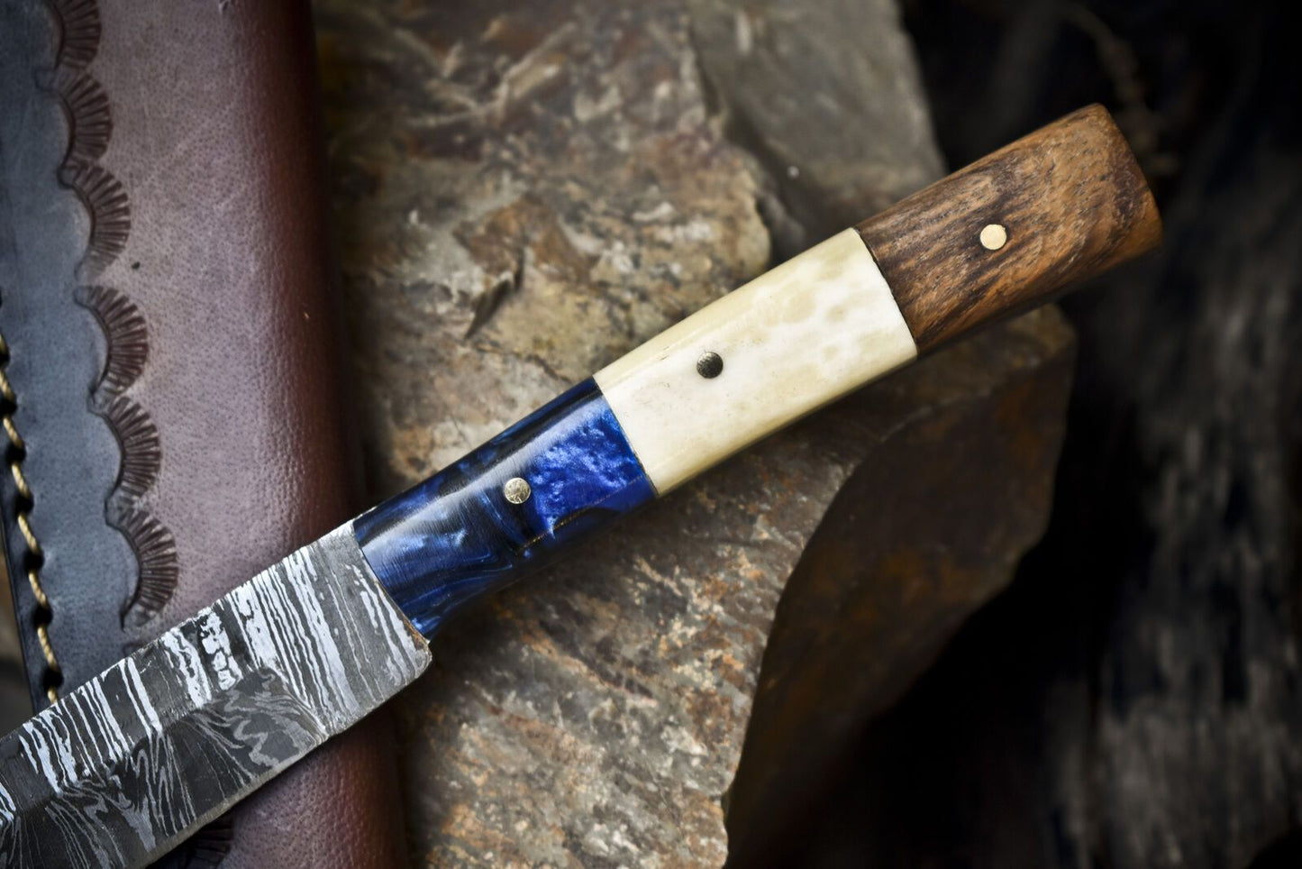 Twist Damascus Skinner Knife Bone and Wood Handle – 8" Custom Handmade Everyday Carry