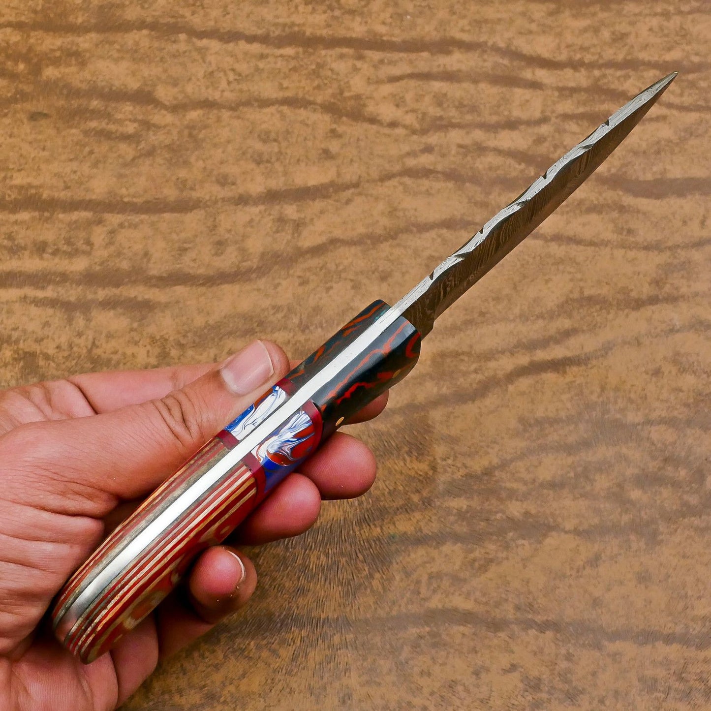 Handmade Damascus Skinner Hunting Knife with Resin and Wood Handle – Custom Damascus Steel Blade
