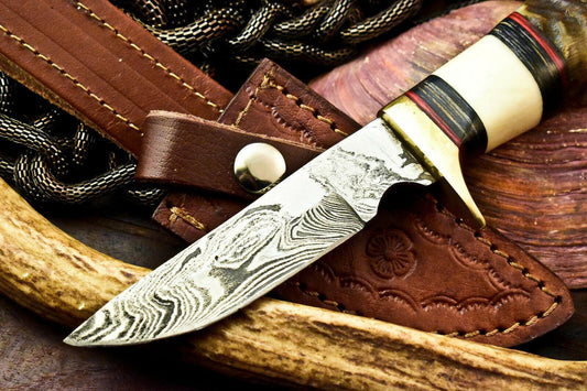 Custom Handmade Damascus Bowie Hunting Knife | Ram’s Horn Handle, 9" Overall