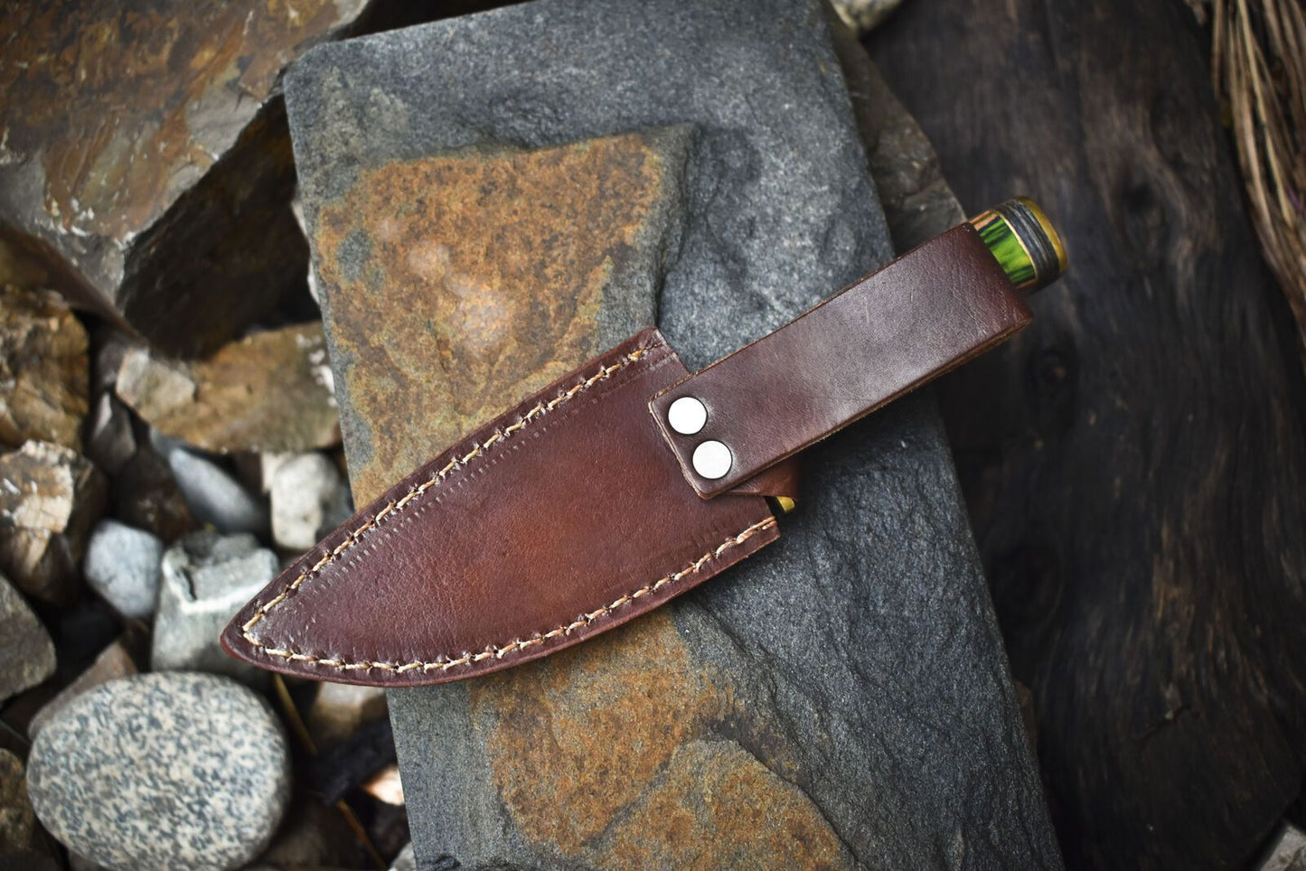 Twist Damascus Skinner Knife with Gut Hook and Hardwood Handle – Custom Hunting Blade