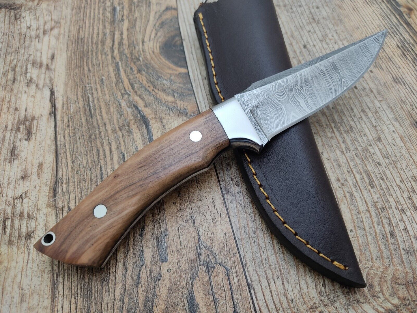 Custom Handmade Damascus Steel Bushcraft & Hunting Skinner Knife – Olive Wood Handle with Leather Sheath