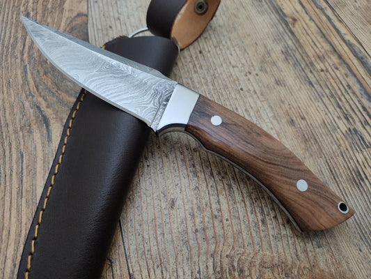 Custom Handmade Damascus Steel Bushcraft & Hunting Skinner Knife – Olive Wood Handle with Leather Sheath