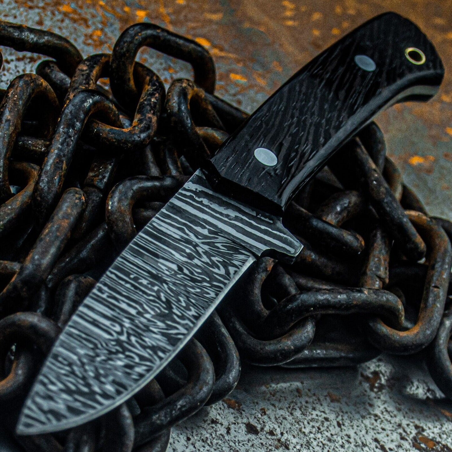 9 Inch Damascus Steel Bowie Knife with Wooden Handle for Tactical and Hunting Use