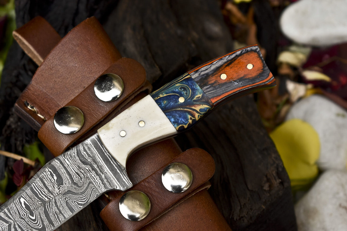 8" Twist Damascus Skinner Knife with Mixed Handle | Handmade Camping & Hunting Blade
