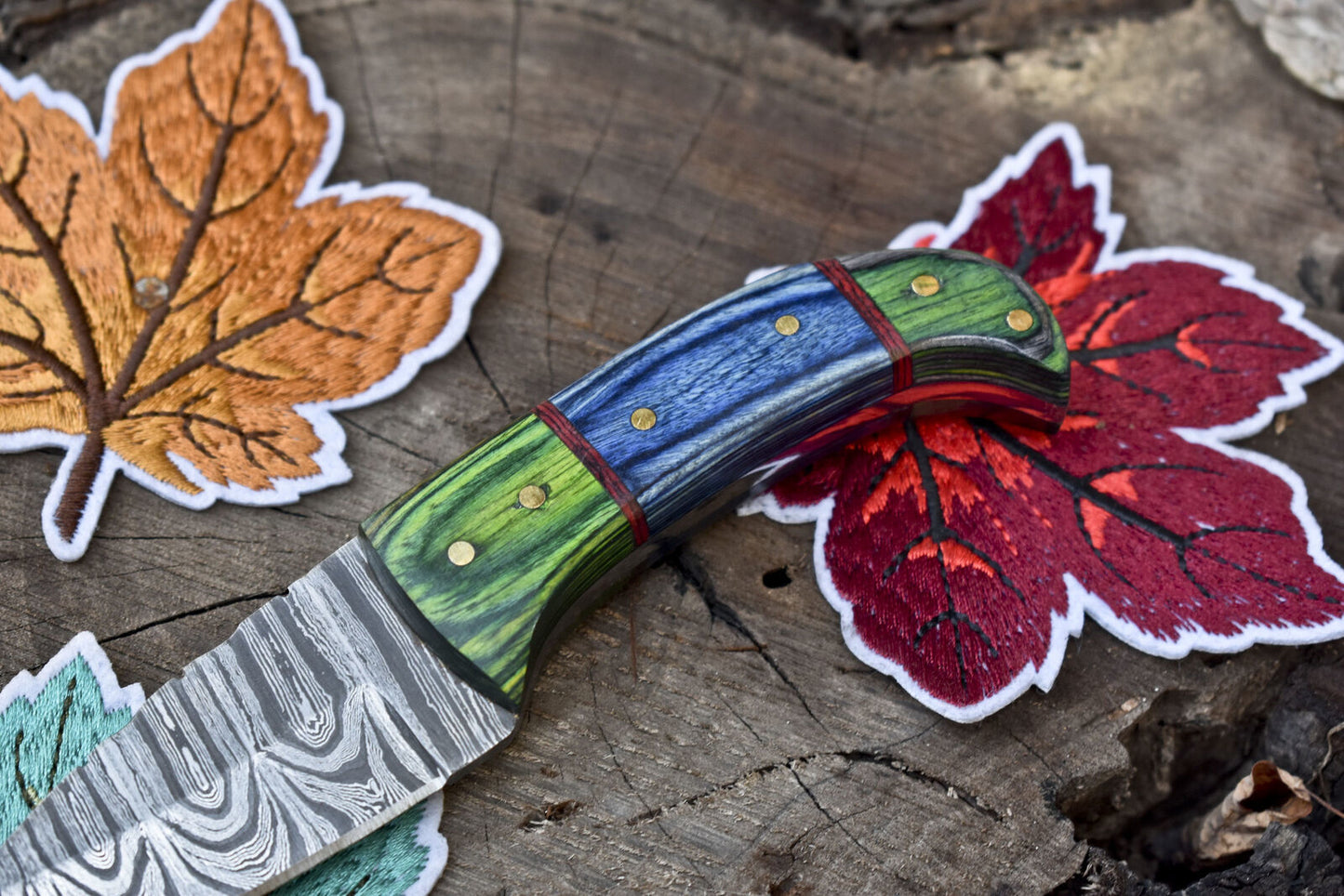 Custom Twist Pattern Damascus Skinner Knife – Hardwood Handle with Wooden Bolster & Leather Sheath