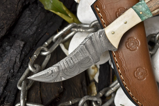 Twist Damascus Skinner Knife with Mixed Handle – Handmade Tactical Hunting Knife