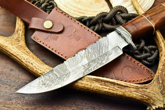 Damascus Bowie – 12.5" Handmade Hunting Knife with Walnut Wood Handle & Leather Sheath