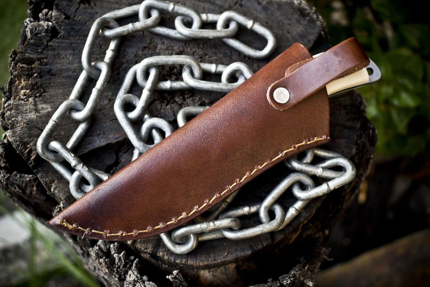 Custom Twist Damascus Skinner Knife with Gut Hook and Bone Handle for Outdoor Hunting