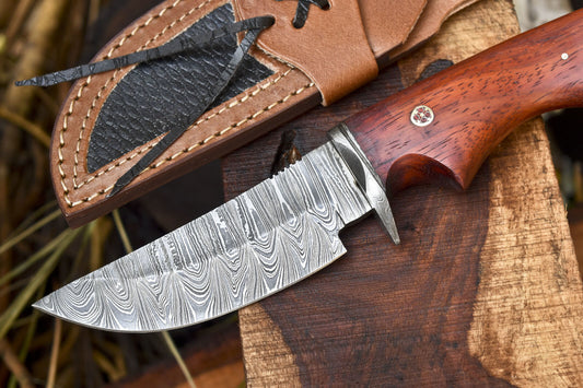 Twist Damascus Skinner Knife with Walnut Wood Handle – Handmade Forged Hunting and Gift Blade with Leather Sheath