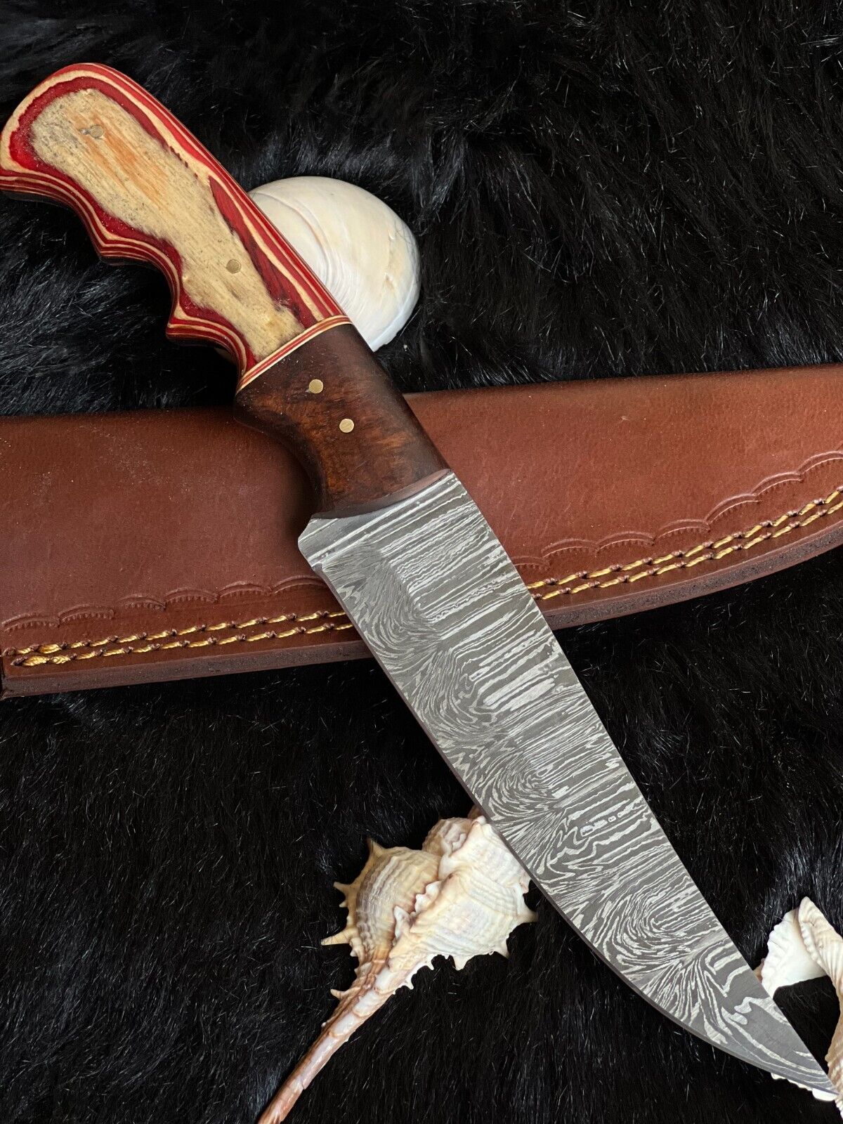 10.25" Custom Twist Damascus Bowie Knife – Camel Bone & Wood Handle