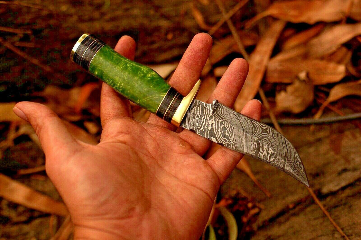 Handmade Damascus Steel Bowie Knife – Resin Handle & Brass Guard (8")
