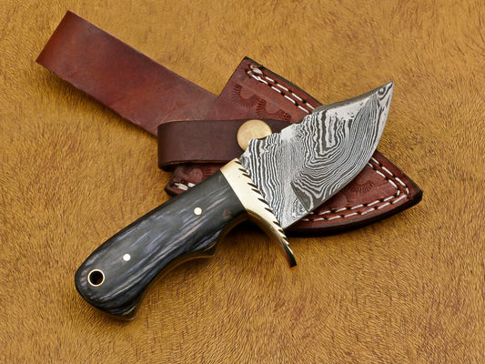 Custom Handmade Damascus Full Tang Bowie Hunting Knife – Wood Handle, Fixed Blade