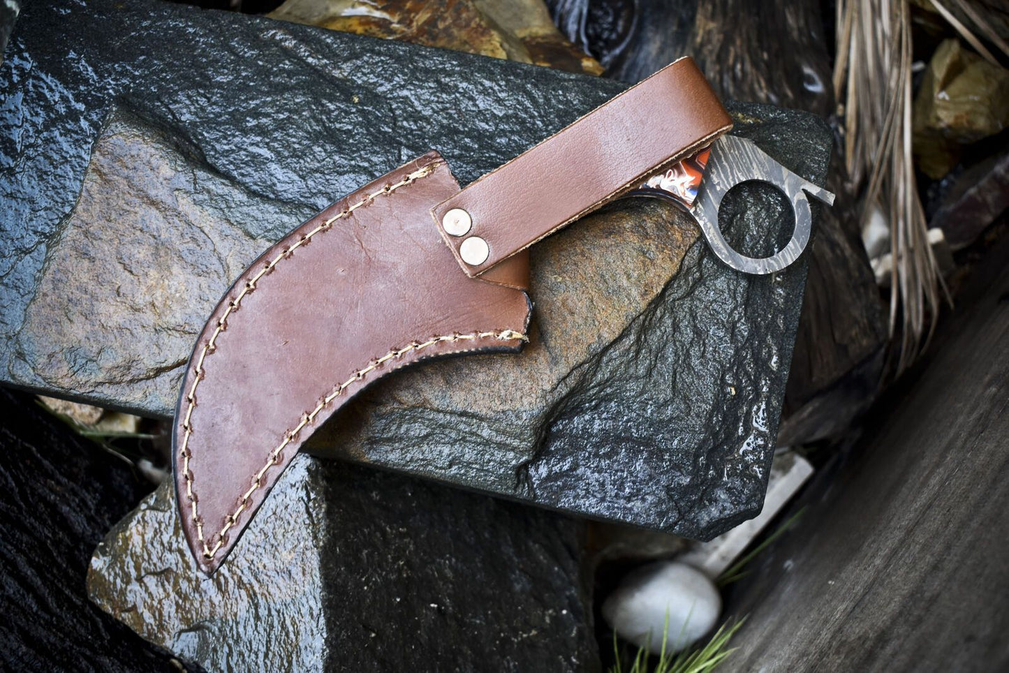 Damascus Karambit Knife Handmade Karambit Damascus Steel Knife with Resin Handle