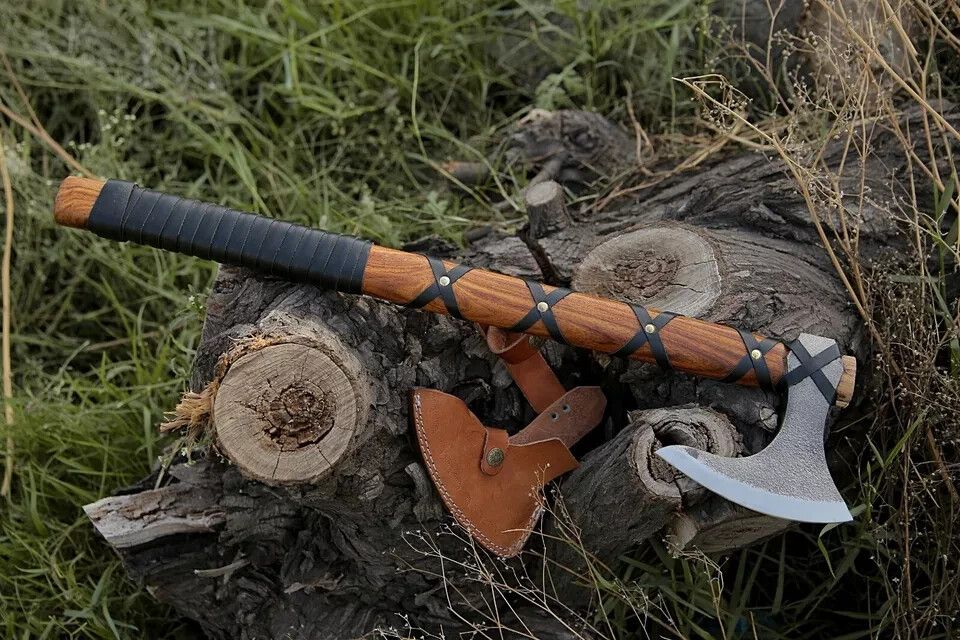 Custom Handmade Carbon Steel Viking Axe with Rosewood Handle and Leather Sheath – 20 Inch Bearded Axe