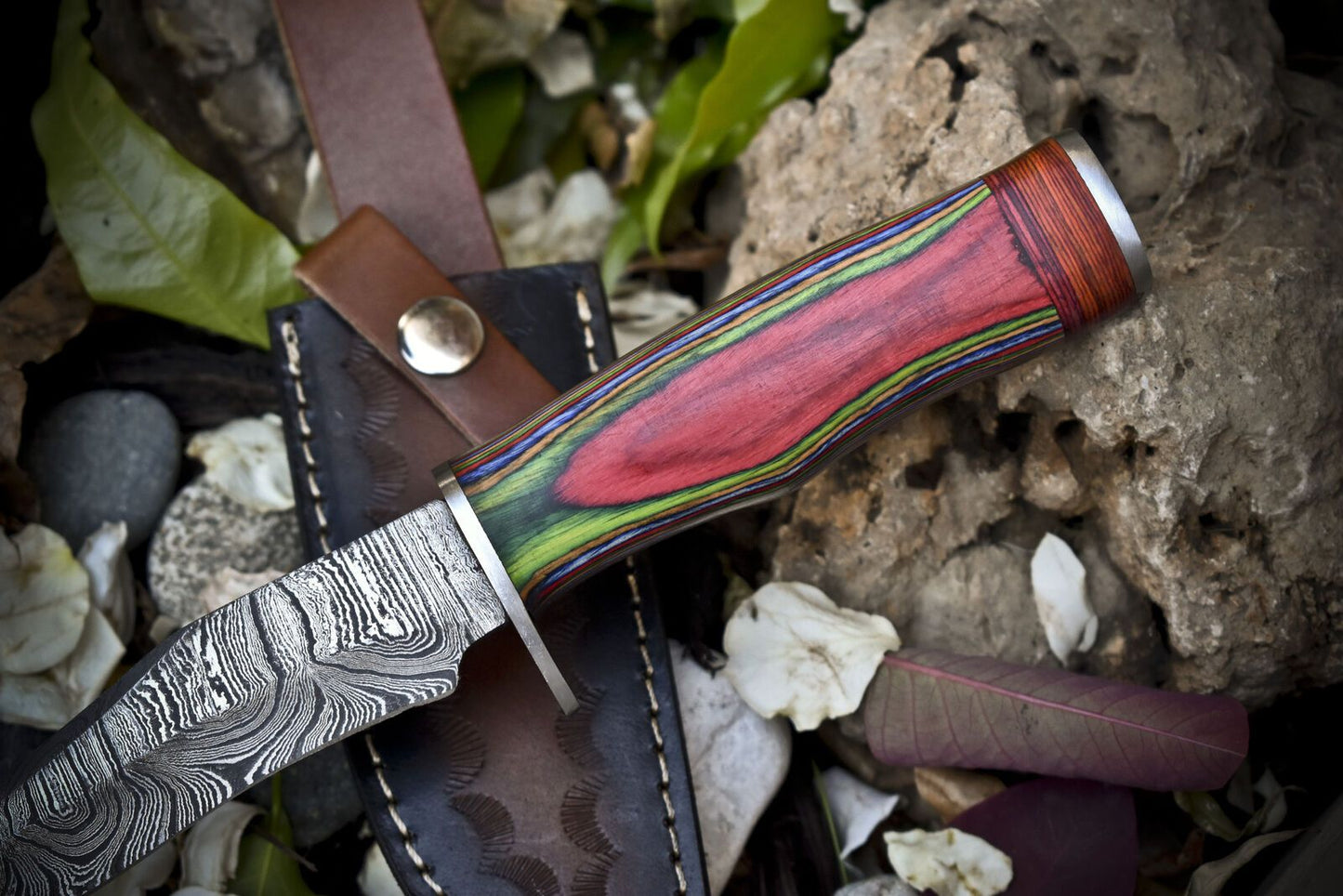 9.5 Inch Handmade Hunting Skinner Knife Twist Damascus Hard Wood Survival