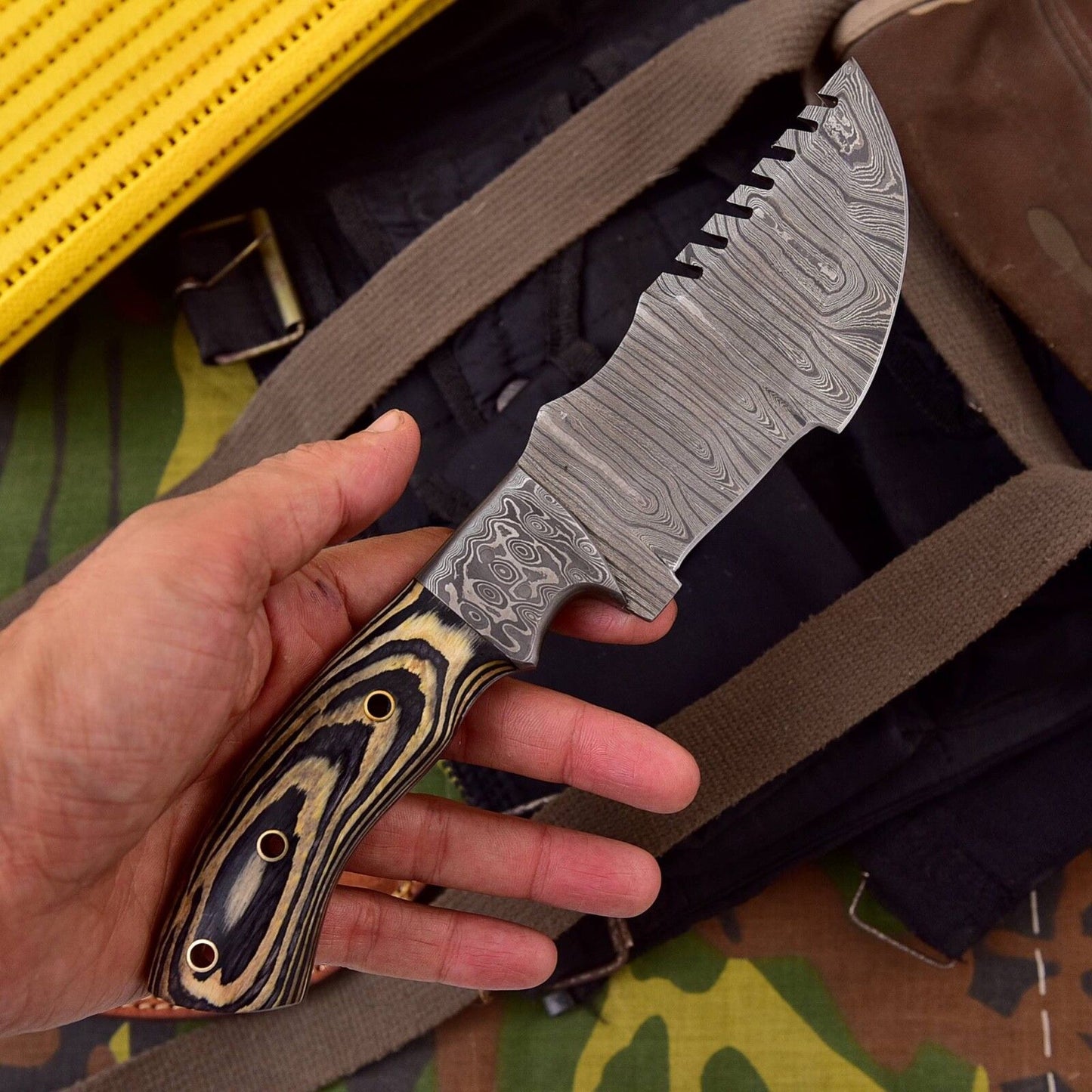 Brown Full Tang Tracker Knife – Custom Damascus Steel Hunting Blade with Micarta Handle & Sheath