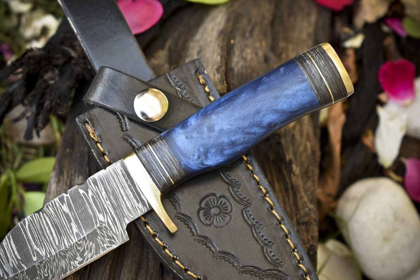 Twist Damascus Gut Hook Skinner Knife – Corian Handle with Brass Guard & Leather Sheath