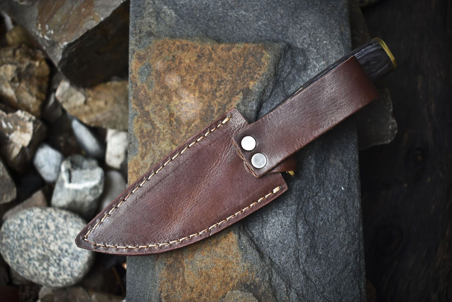 Hand Forged Twist Damascus Skinner Knife with Hardwood Handle – Custom Hunting Knife