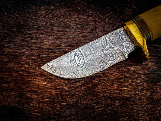 Custom Handmade Damascus Steel Hunting Knife with Premium Leather Sheath