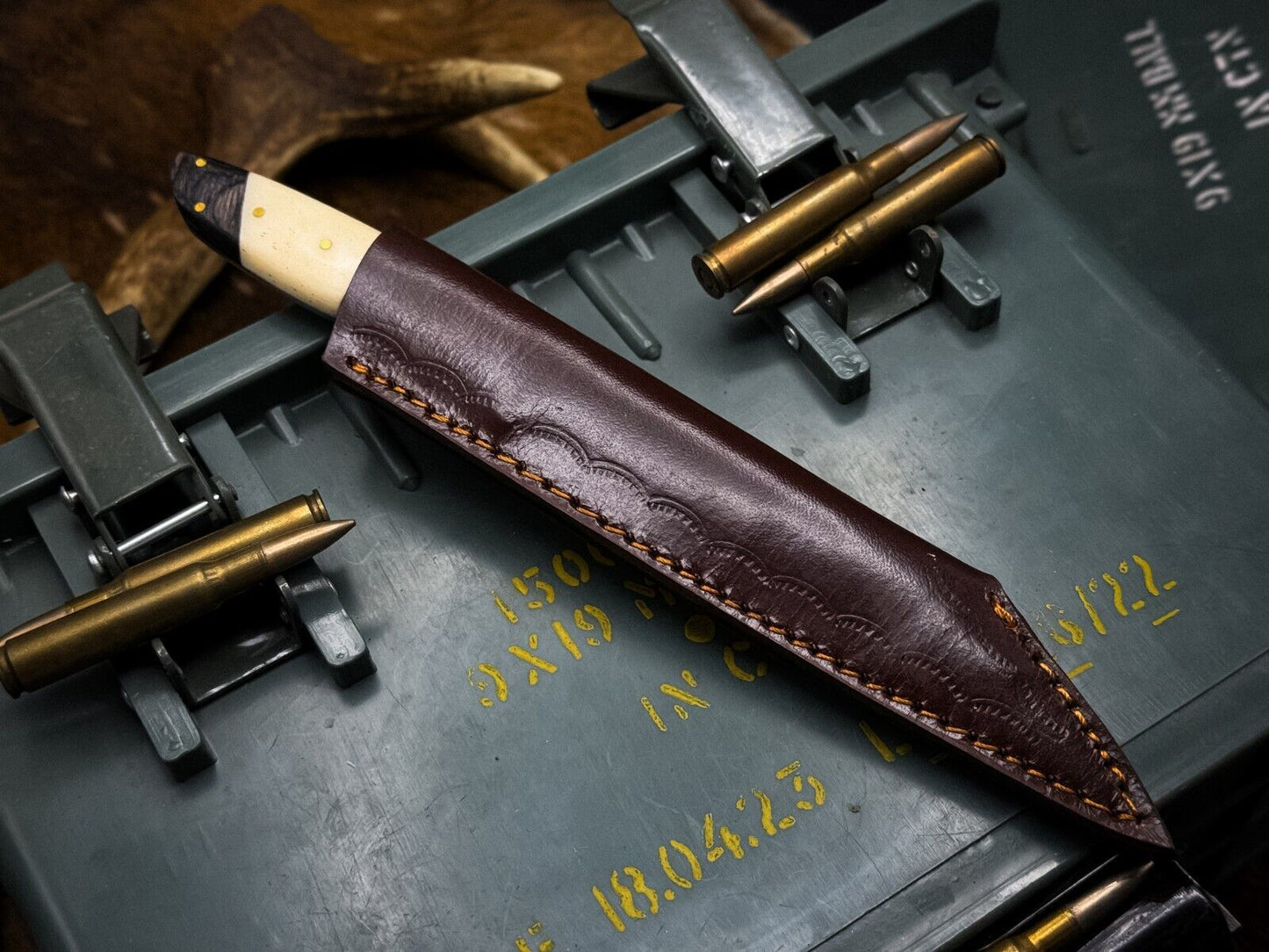 Handmade Damascus Steel Hunting Kitchen Chef Knife – Bone Handle with Leather Sheath