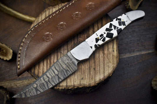 Custom Hand Forged Twist Damascus Skinner Knife Corain Handle Steel Bolster Sports Blade