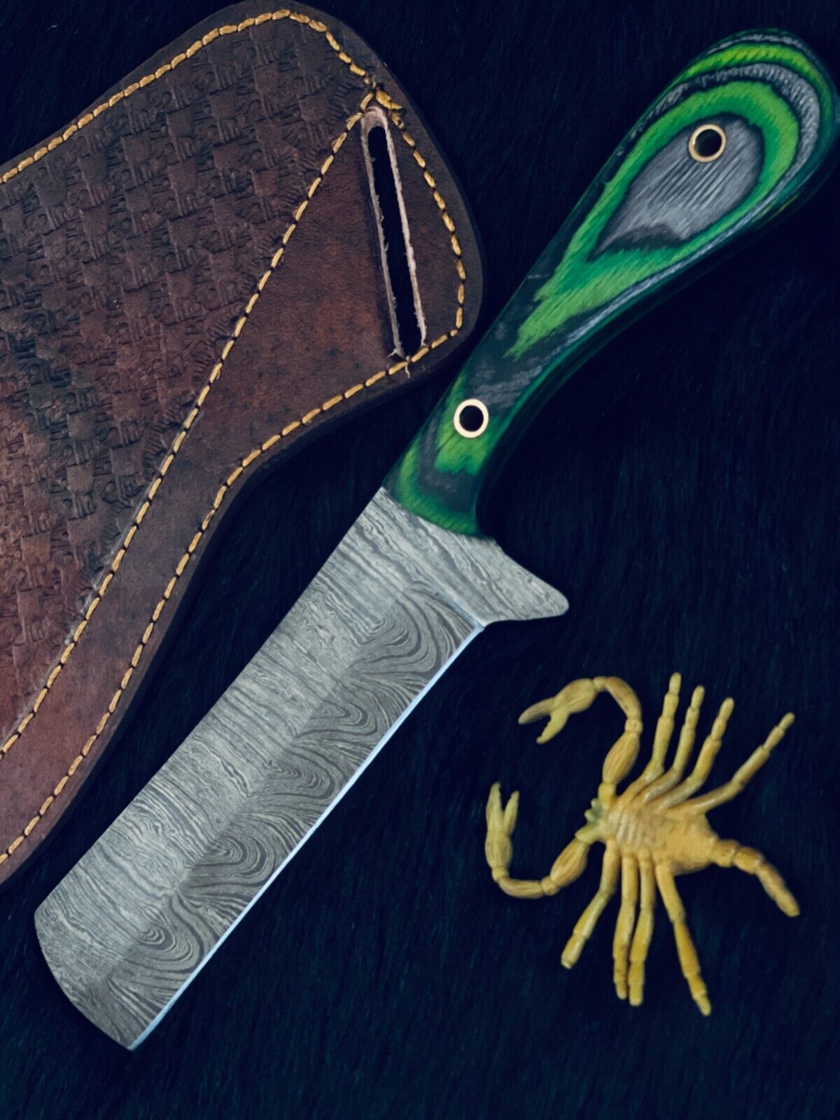 9" Damascus Bowie Knife – Camel Bone & Wood Handle