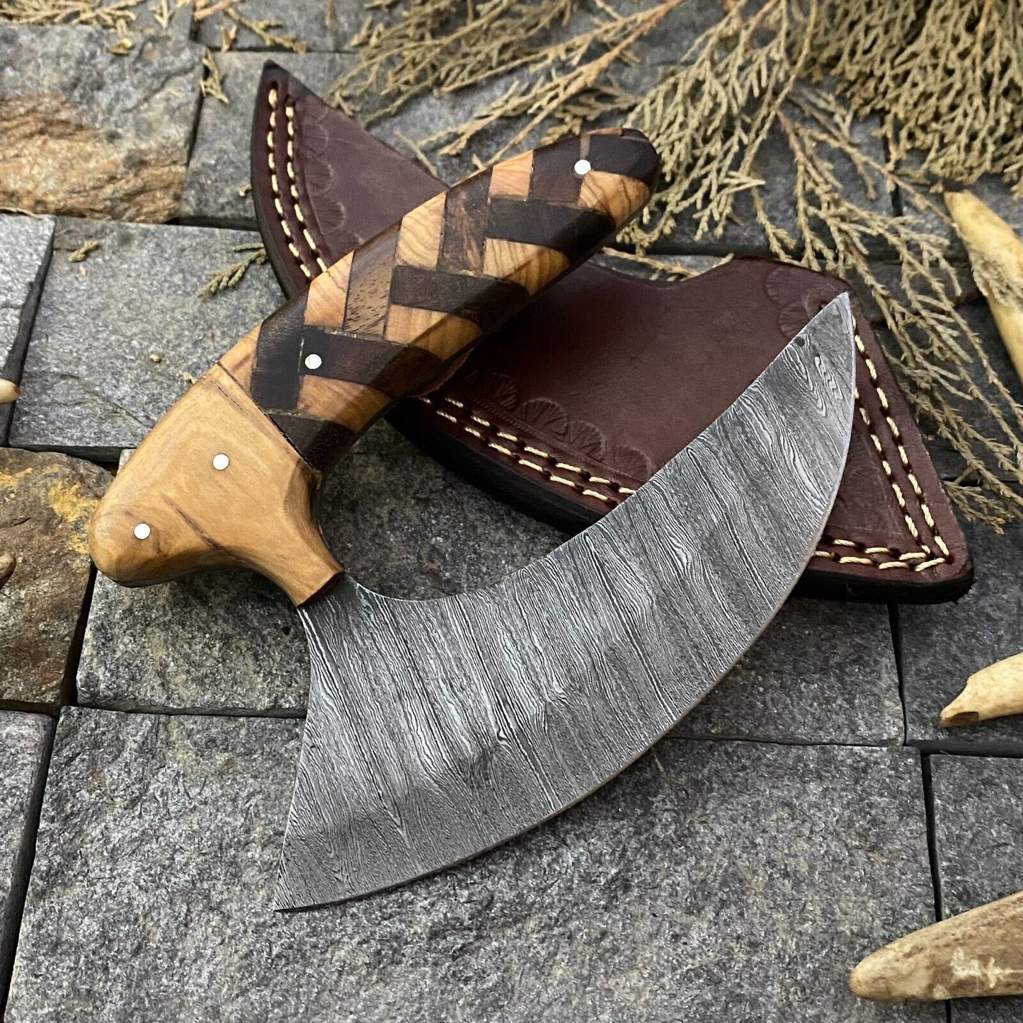 7" Handmade Damascus Steel Ulu Hunting Knife – Rosewood Handle w/ Sheath