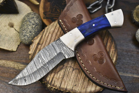 Hand Forged Damascus Skinner Knife Twist Pattern with Hardwood Handle – Custom Hunting Knife for Sale