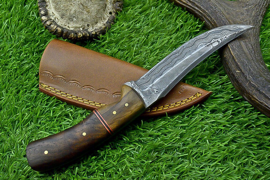 9 Inch Custom Damascus Steel Hunting Knife with Natural Wood Handle and Sheath