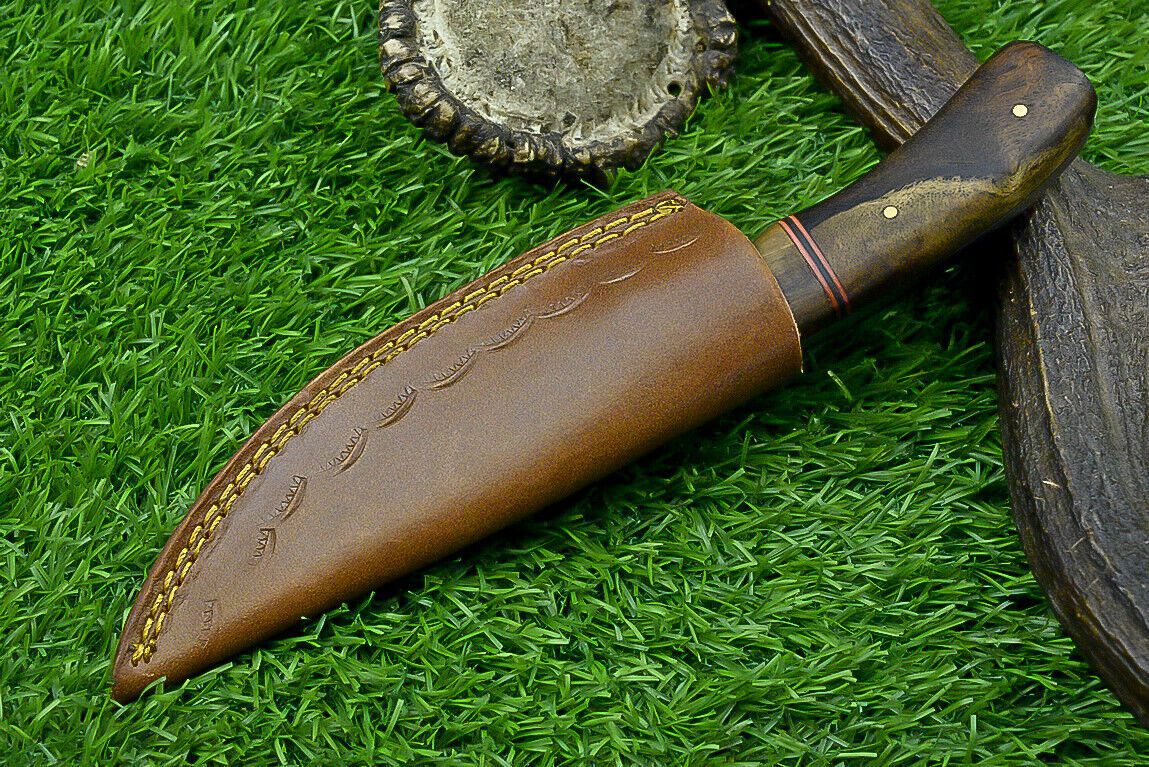 9 Inch Custom Damascus Steel Hunting Knife with Natural Wood Handle and Sheath