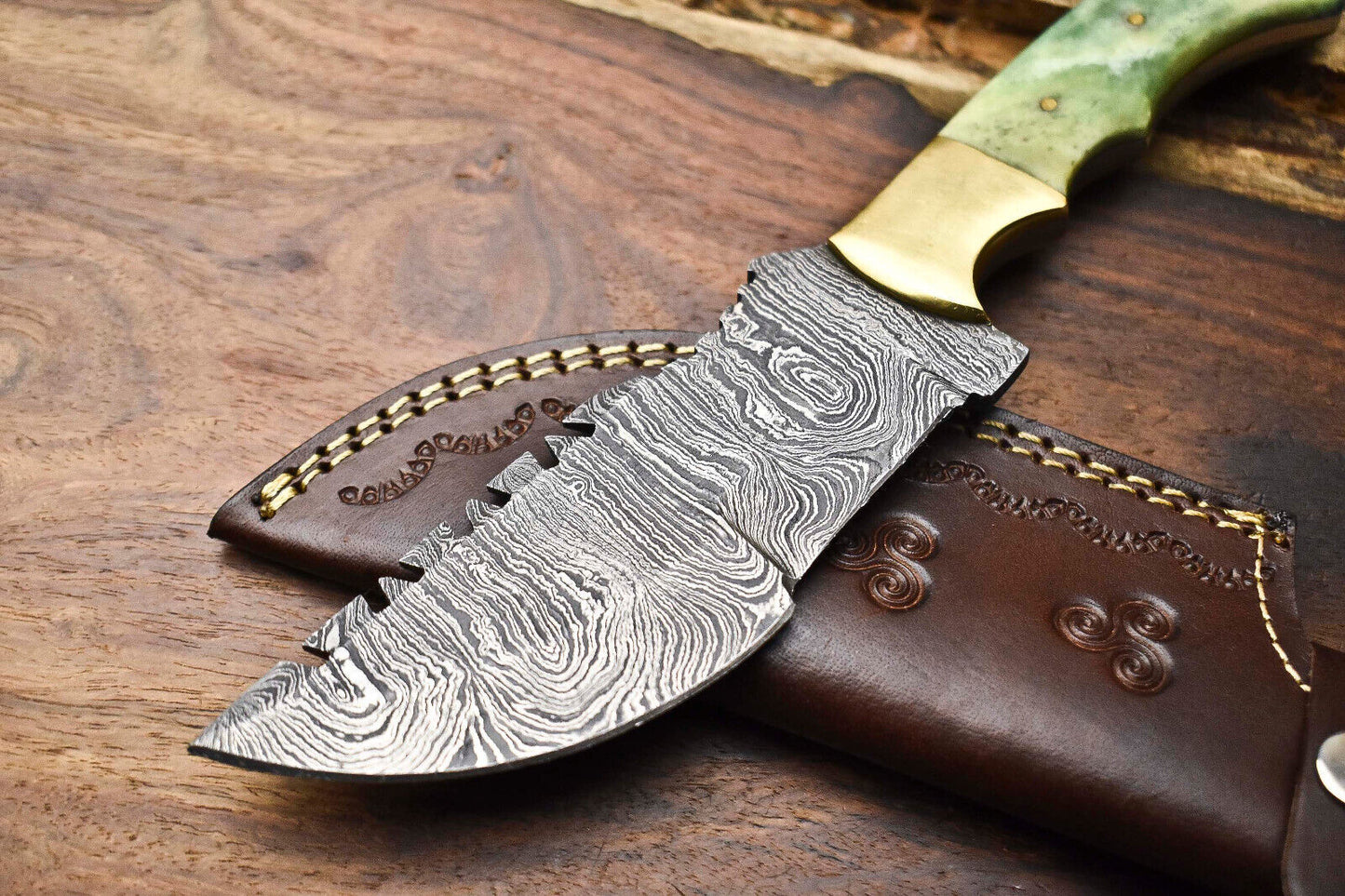 Rare Handmade Damascus Tracker Knife – Full Tang Camping & Hunting Fixed Blade with Leather Sheath