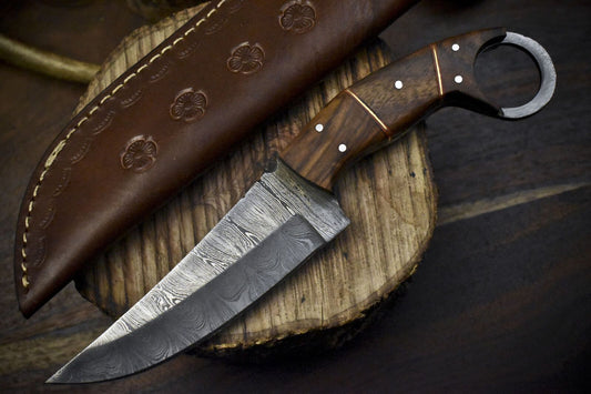 Handmade_Twist_Damascus_Skinner_Knife_with_Walnut_Wood_Handle_for_Hunting_and_Fishing