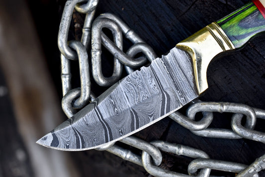 Hand Forged Twist Damascus Skinner Knife with Bone and Wood Handle – Brass Guard Hunting Blade