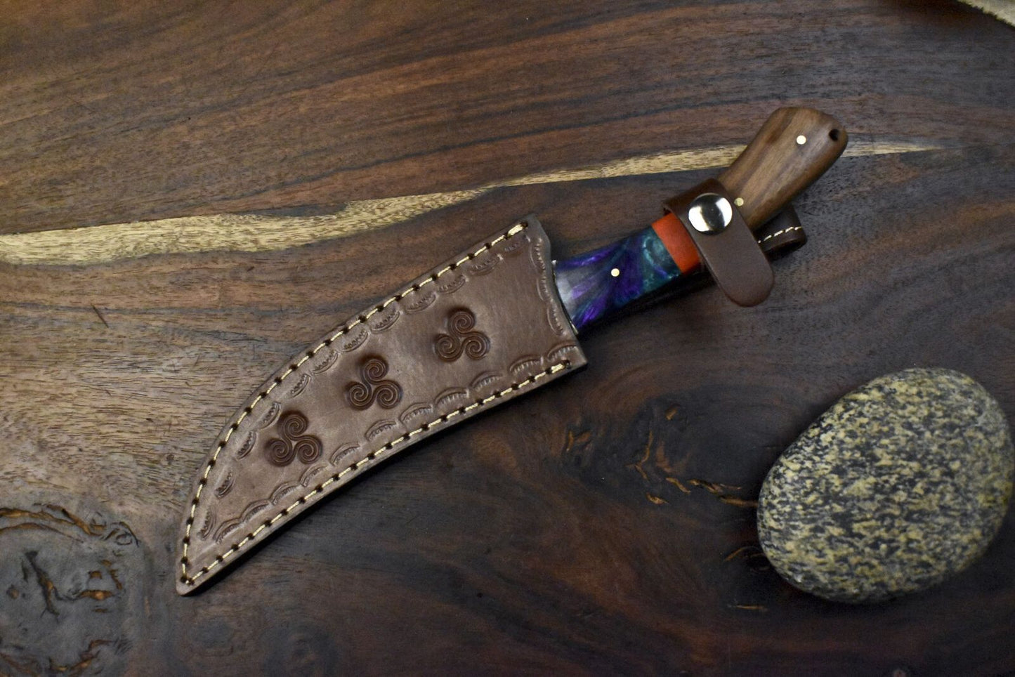 Hunting Skinner Knife Twist Damascus Mixed Material with Leather Sheath