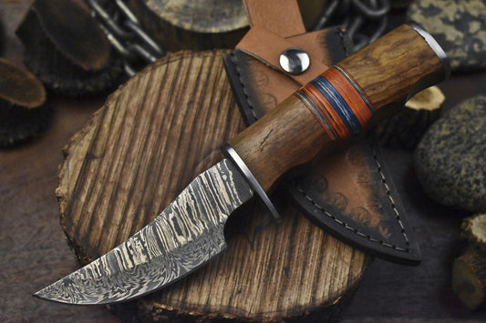 Twist Damascus Skinner Knife with Bone and Wood Handle – Custom Handmade Hunting Tool for Outdoor Adventure