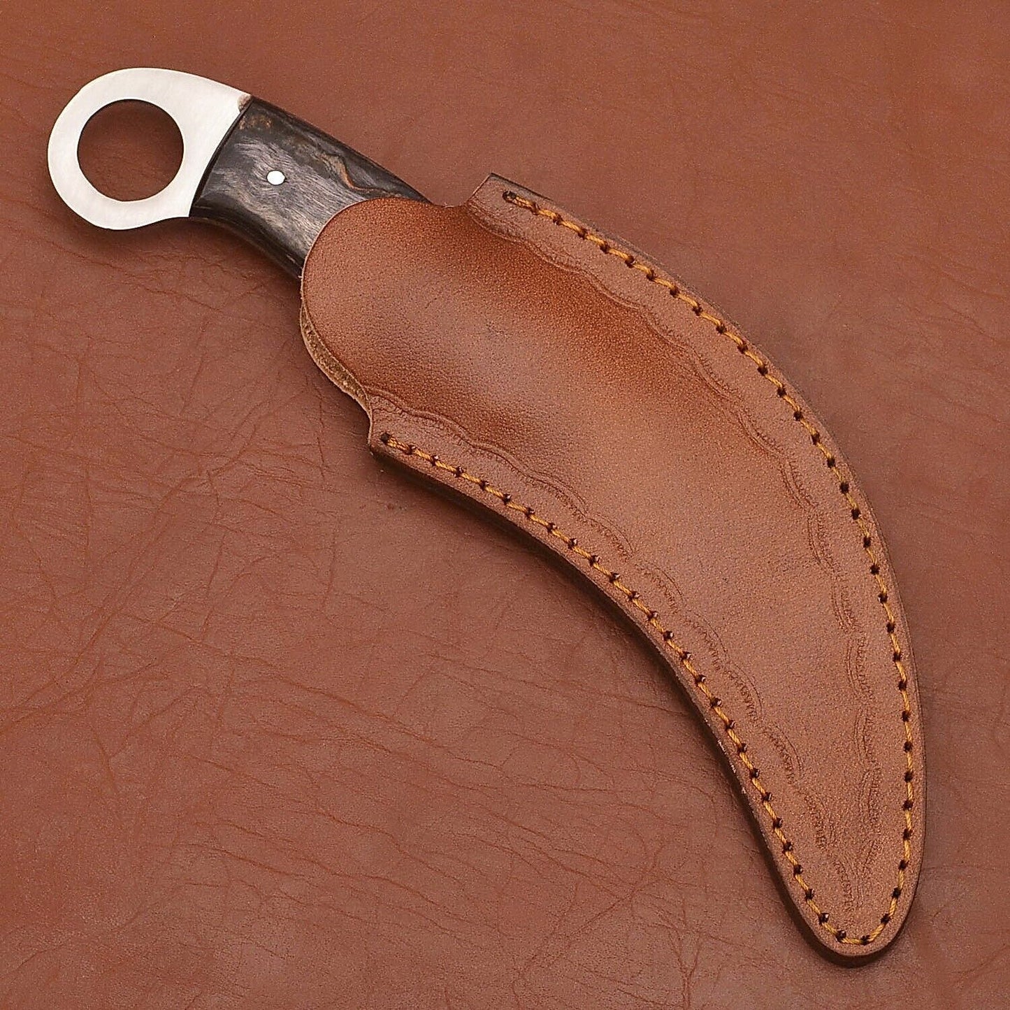 Handmade Damascus Karambit Damascus Steel Karambit Knife with Wood Handle