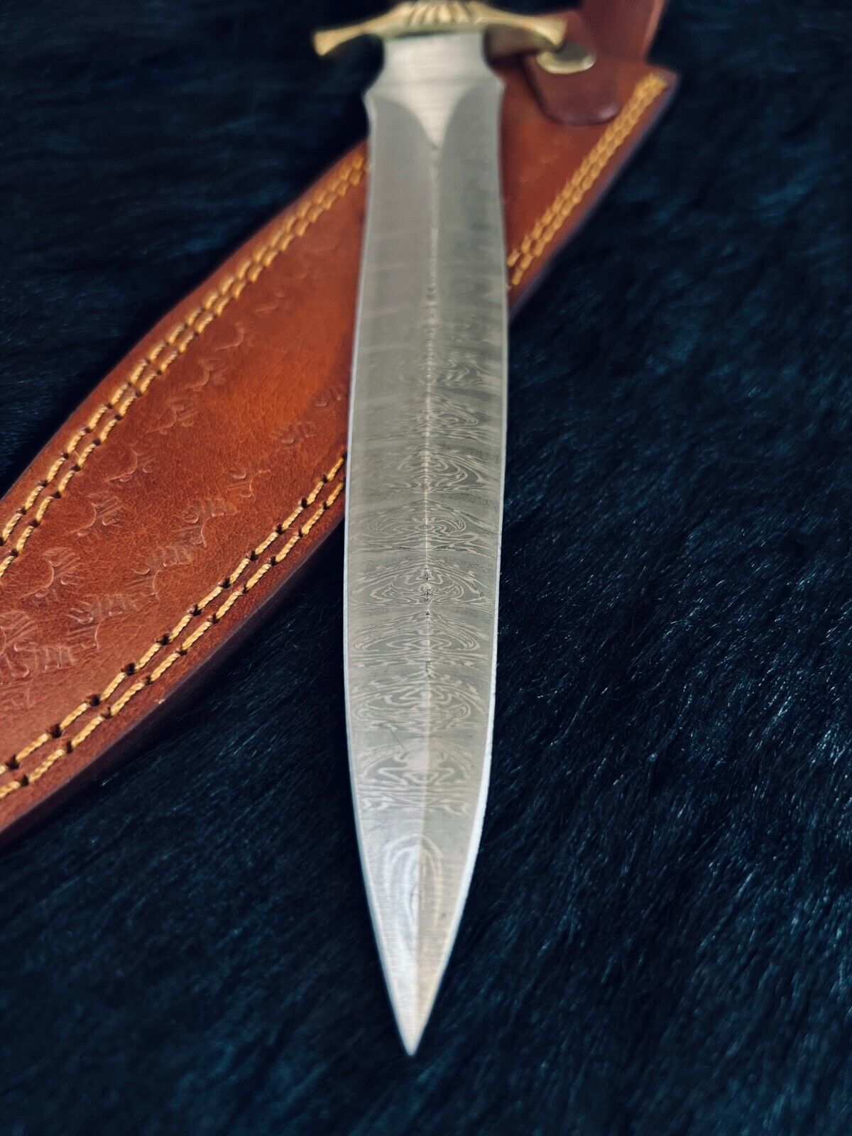 Heritage Forge 15.5 Inch Fire Damascus Hunting Dagger with Camel Bone and Wood Handle